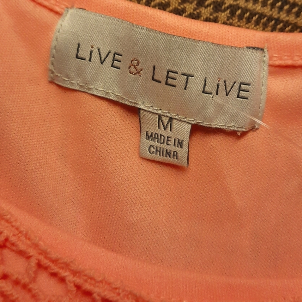 🆕️ Live & Let Live short sleeve Shirt Lace Blouse - Picture 4 of 12